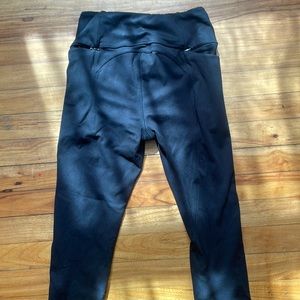 black Lululemon LIKE leggings